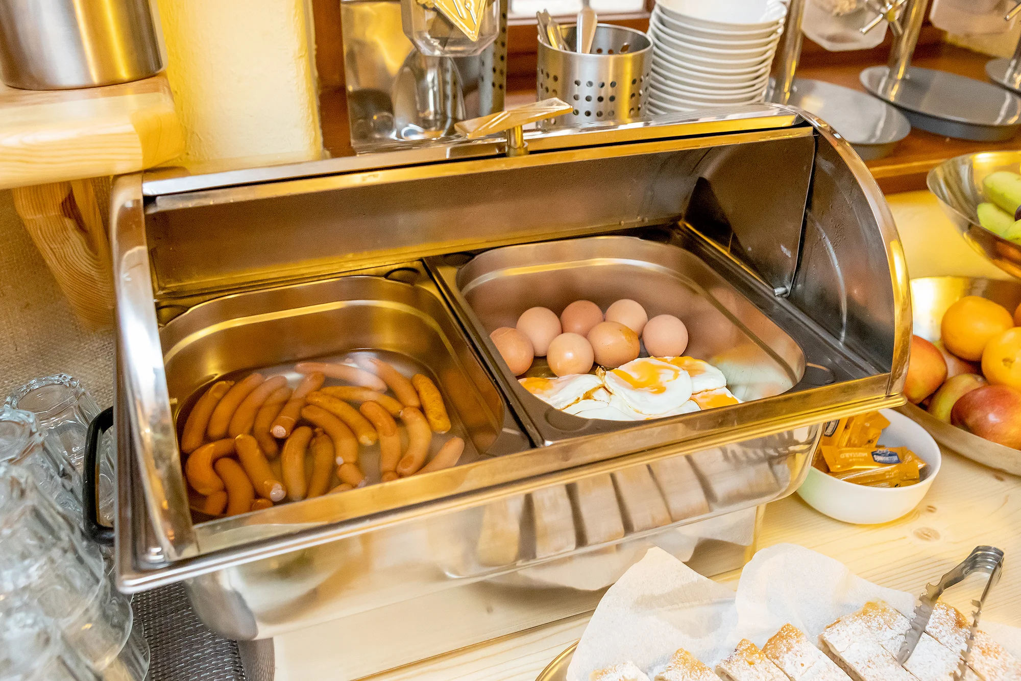 Pohádkový pobyt v Českém Krumlově: malebný penzion na náměstí, snídaně i 10% sleva do restaurace