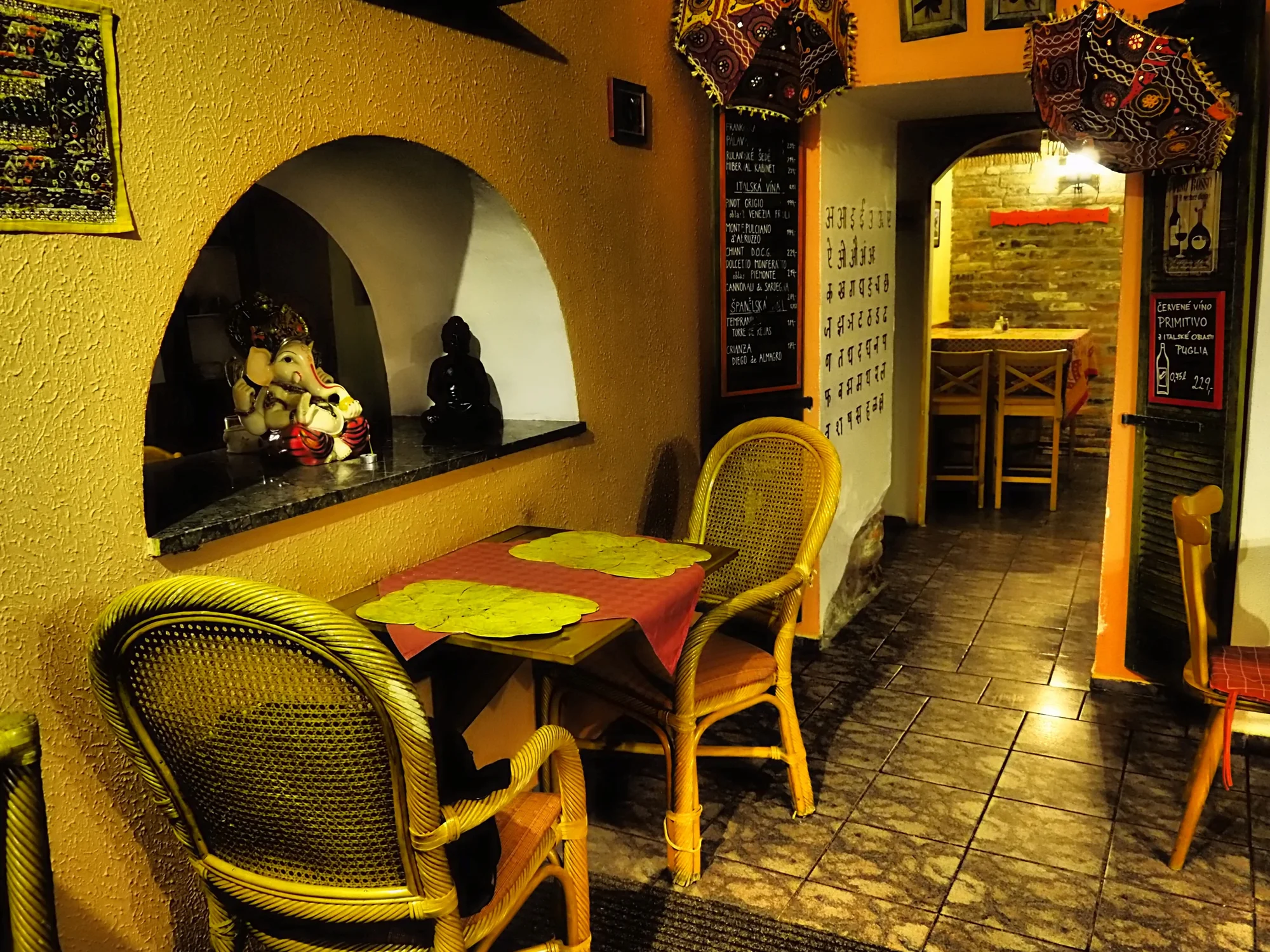Otevřený voucher na libovolné jídlo v jedné ze dvou poboček indické restaurace Namaskar