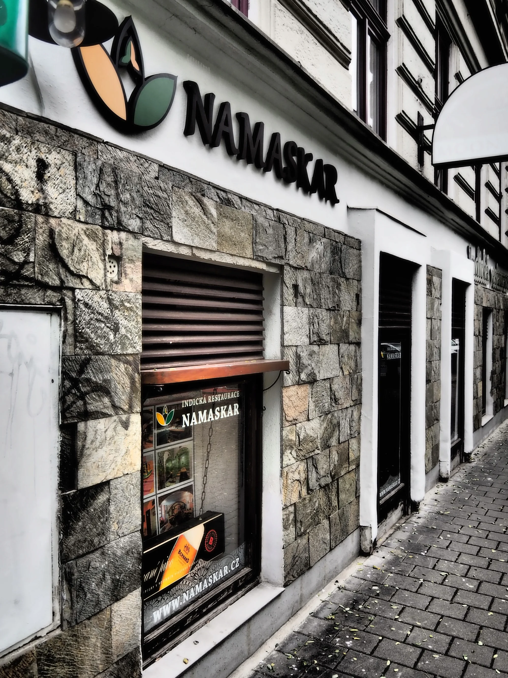 Otevřený voucher na libovolné jídlo v jedné ze dvou poboček indické restaurace Namaskar