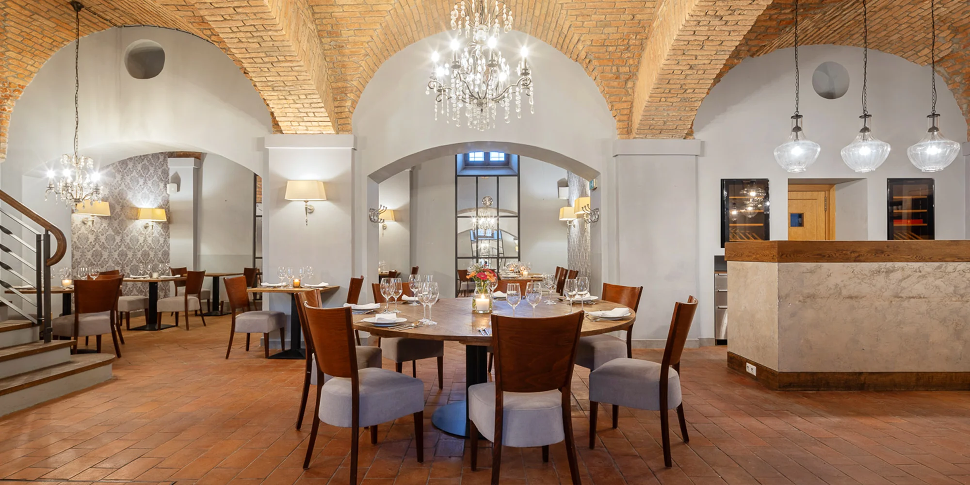 4chodové menu v Chateau Ctěnice i s neomezenou konzumací vína či piva pro 1–2 osoby