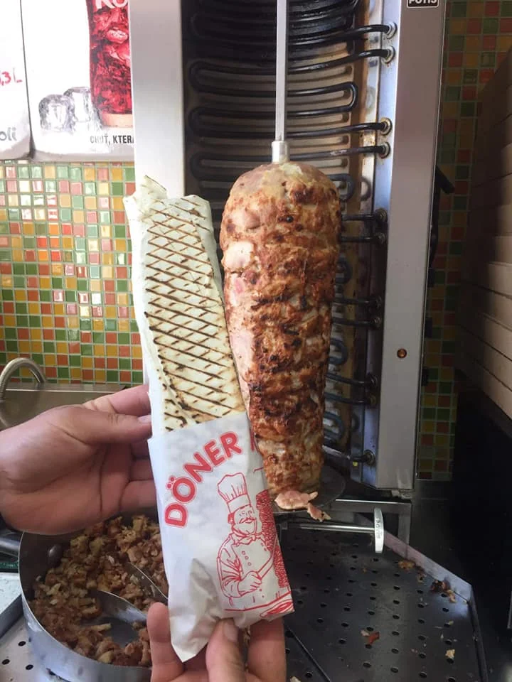 Pizza o průměru 33 či 45 cm nebo kebab dle výběru na odnos s sebou