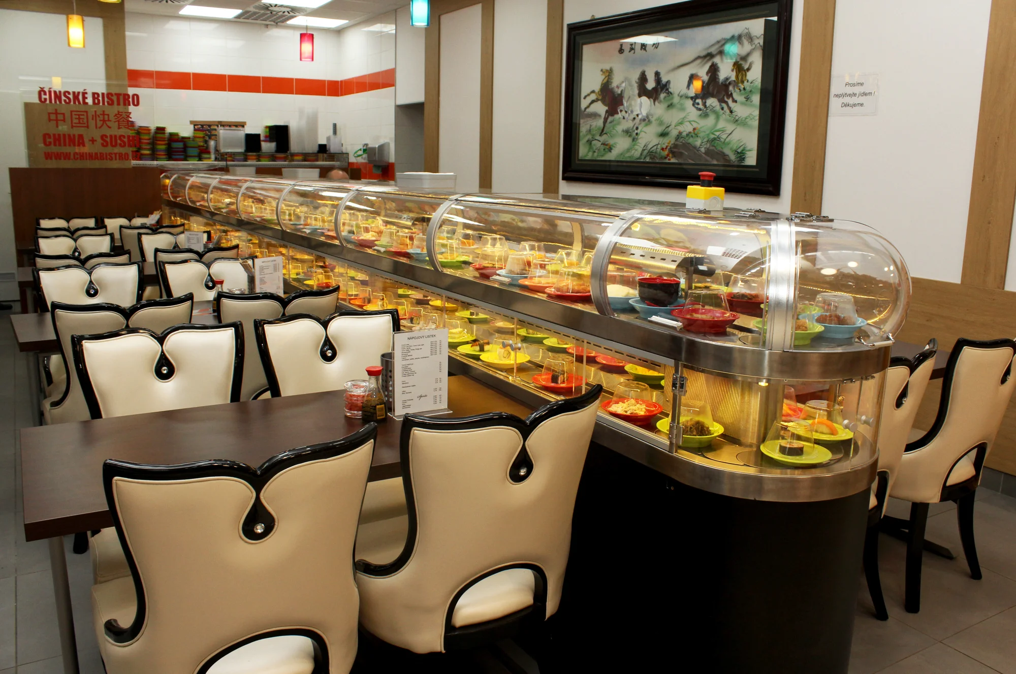 Running sushi: 2hodinová asijská hostina plná dobrot, všední dny i víkendy