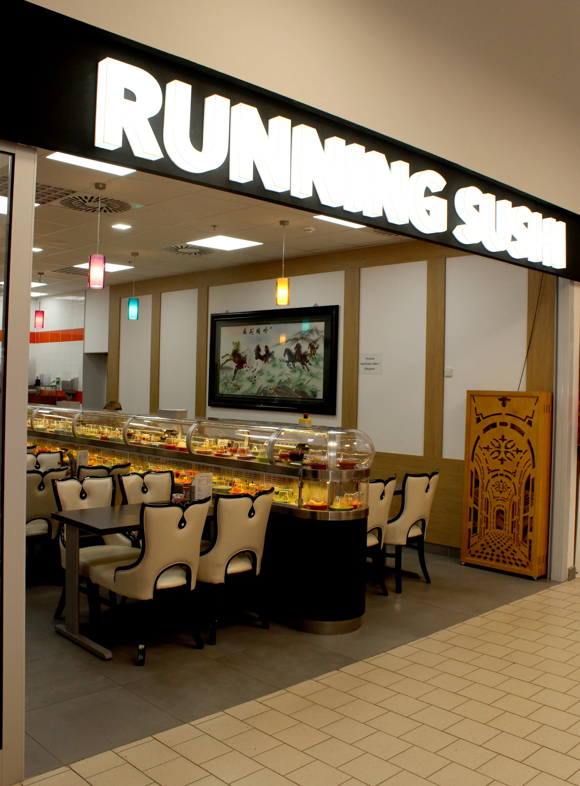 Running sushi: 2hodinová asijská hostina plná dobrot, všední dny i víkendy