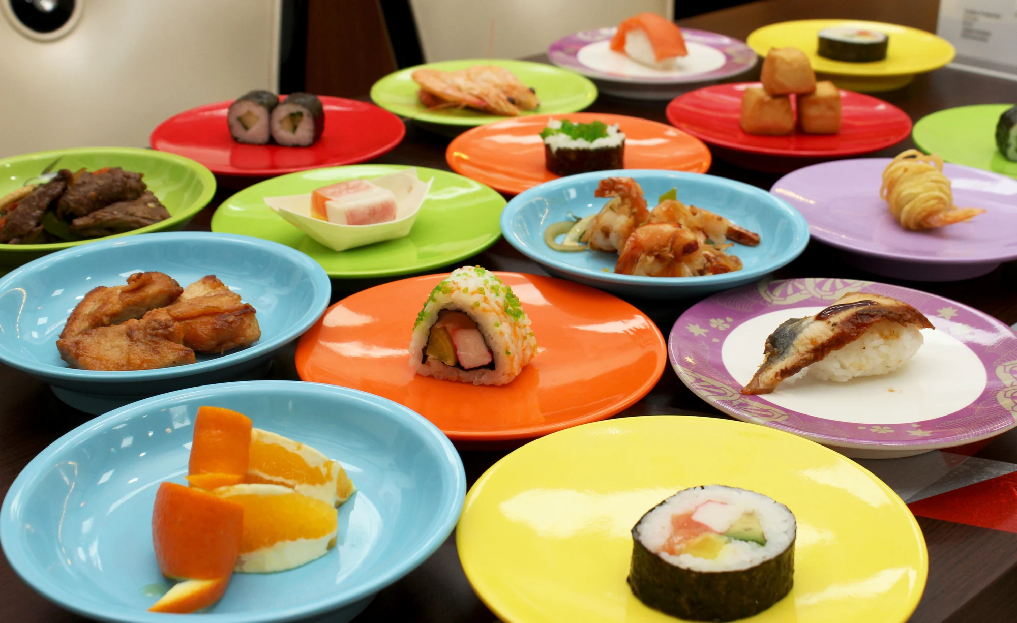Running sushi: 2hodinová asijská hostina plná dobrot, všední dny i víkendy