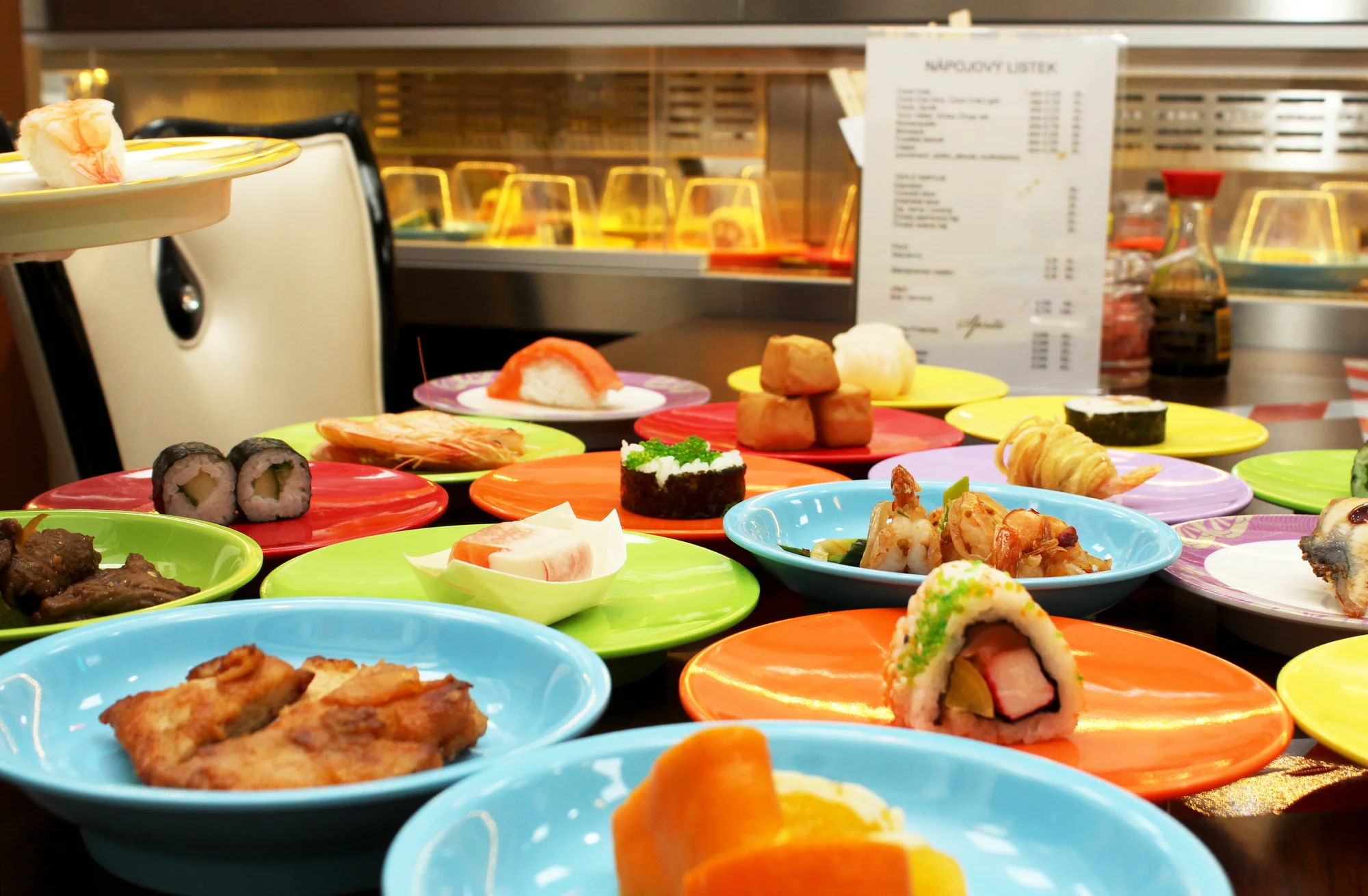 Running sushi: 2hodinová asijská hostina plná dobrot, všední dny i víkendy