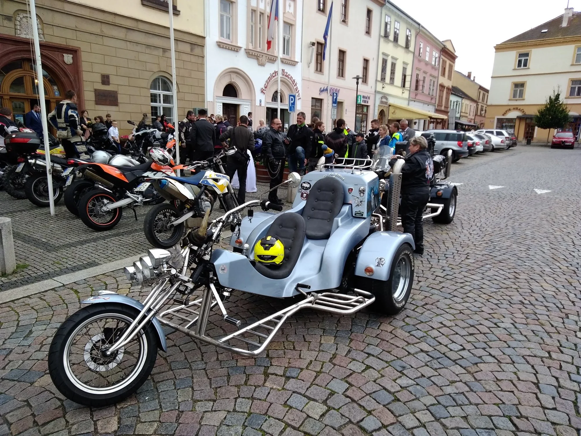 Zážitkové jízdy na tříkolce pro 1 i 2 osoby: 40 či 60km okruh ze Svitav a zpět