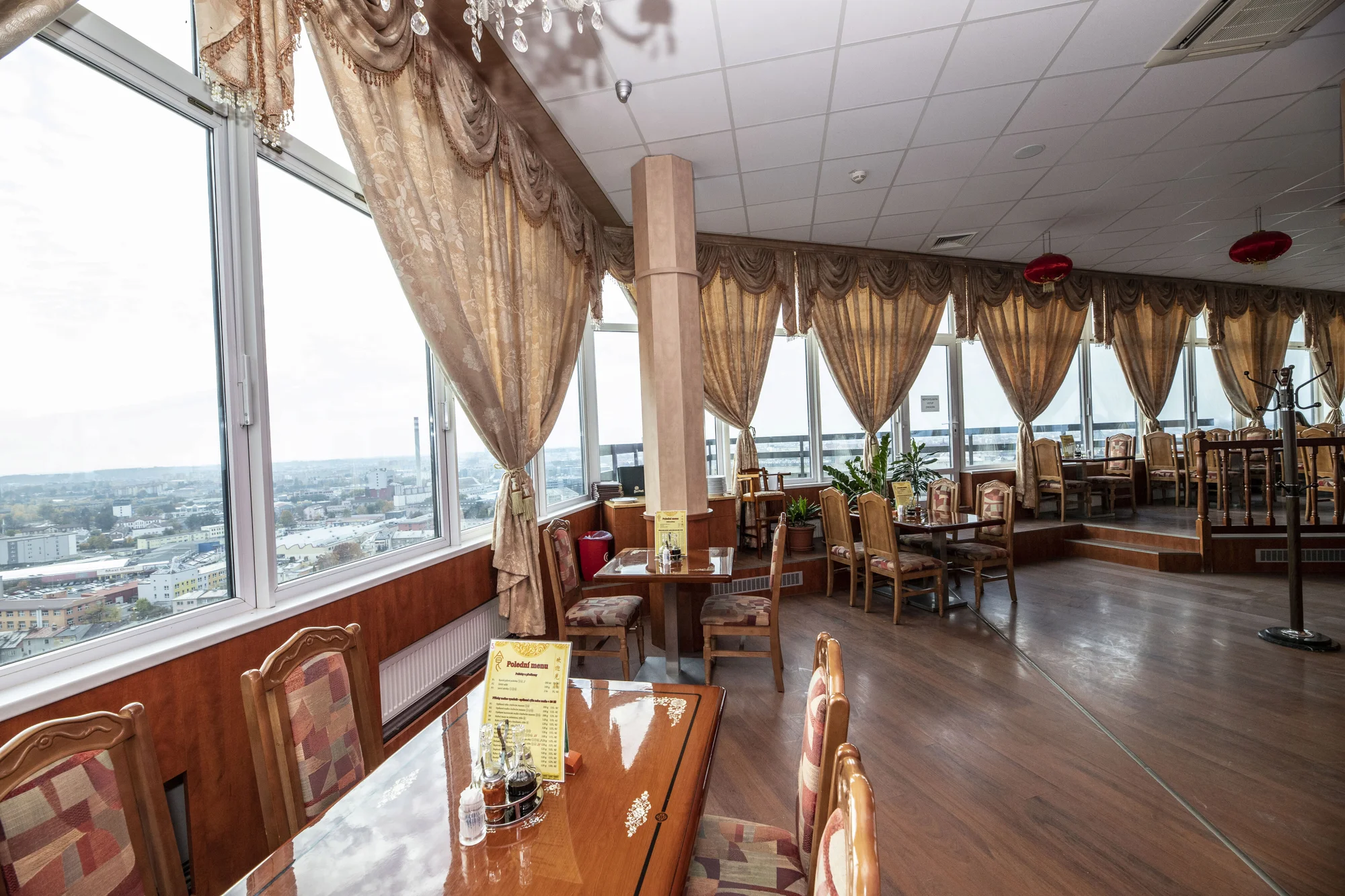 Čínská restaurace v 18. patře: otevřený voucher v hodnotě 400 Kč na cokoliv