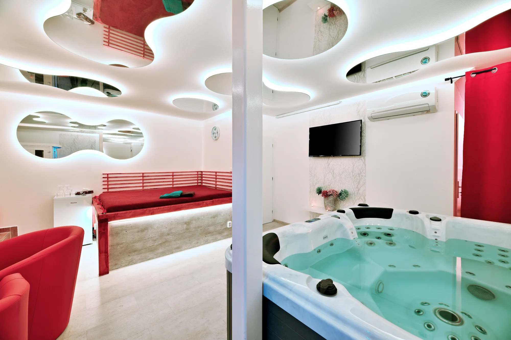 Privátní odpočinek pro dva: 1–4 hod. nebo rovnou celá noc ve wellness s romantickým balíčkem