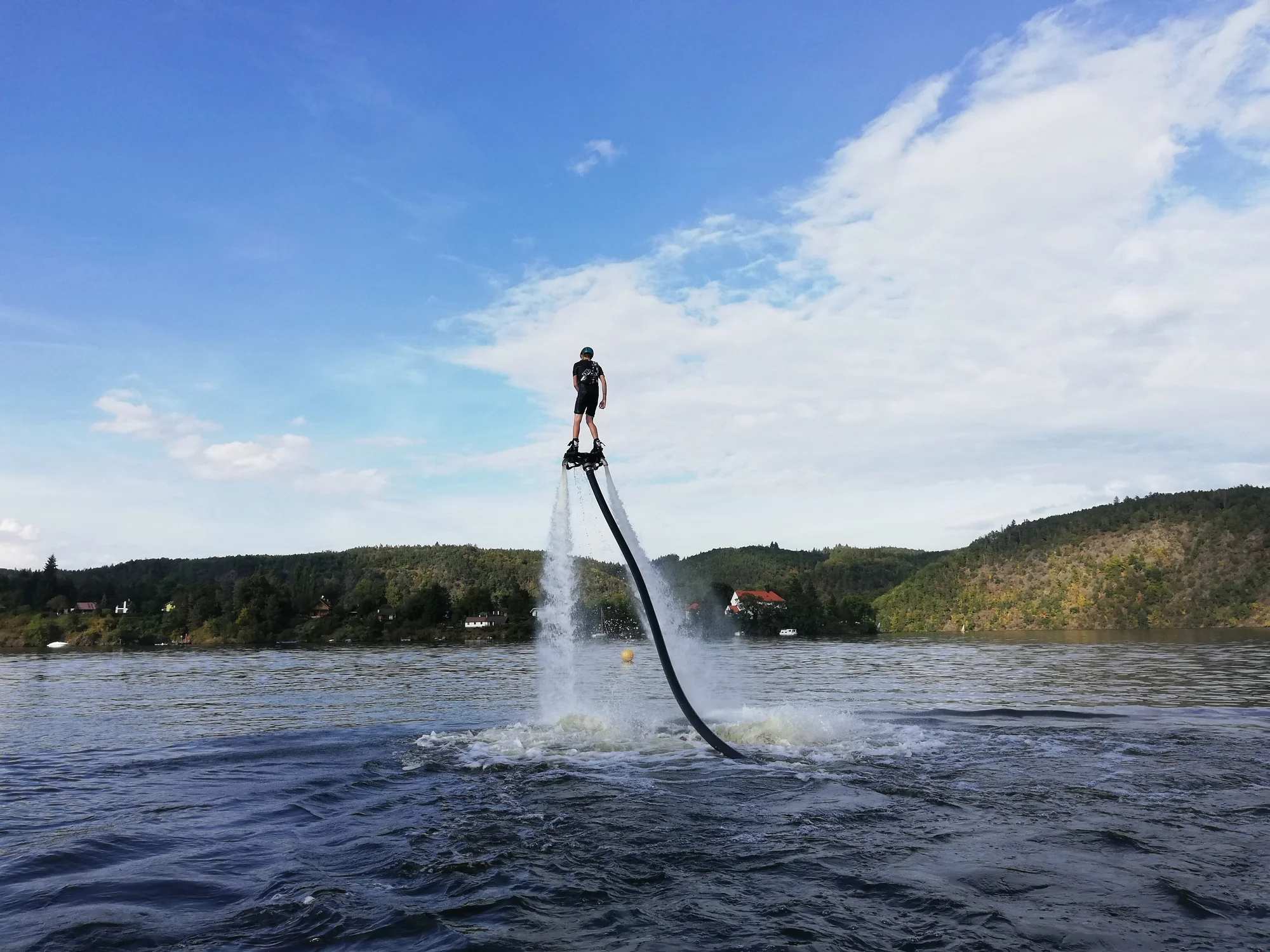Flyboard: let nad hladinou v Brně, Ostravě, Plzni, Praze nebo České Lípě