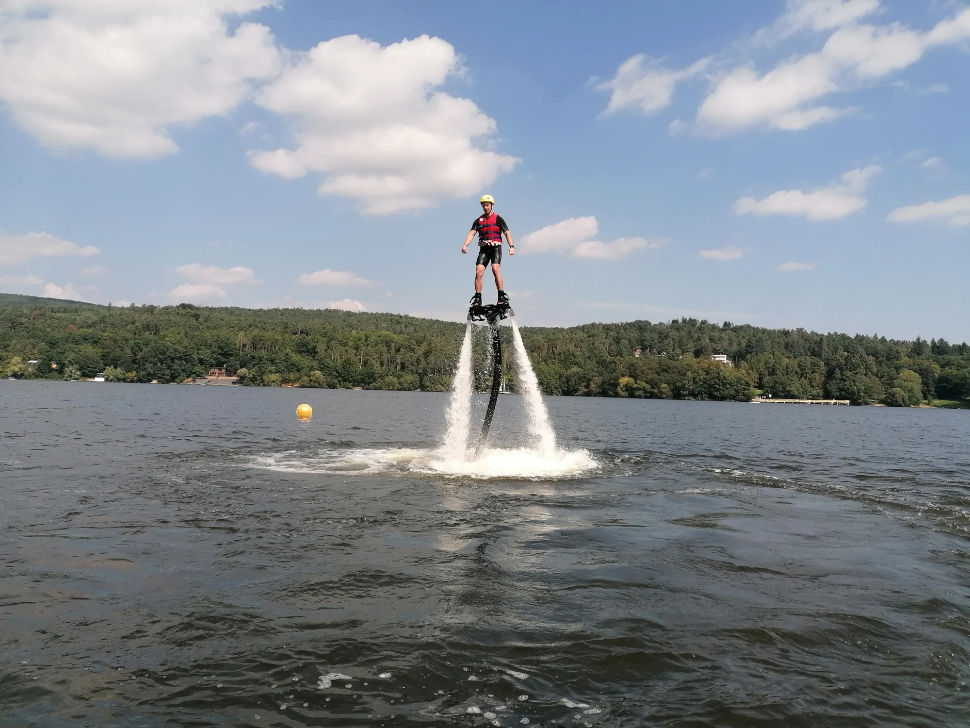Flyboard: let nad hladinou v Brně, Ostravě, Plzni, Praze nebo České Lípě