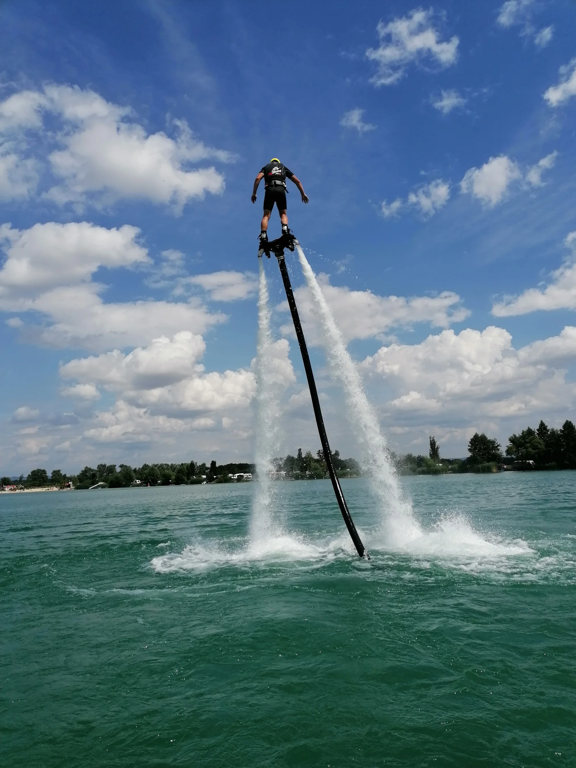 Flyboard: let nad hladinou v Brně, Ostravě, Plzni, Praze nebo České Lípě