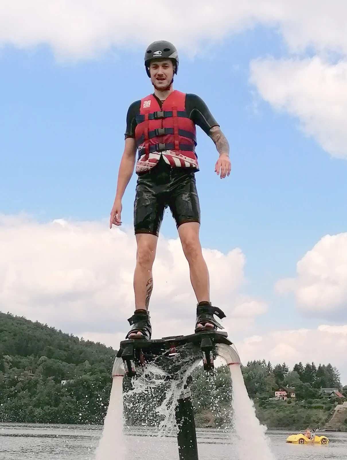 Flyboard: let nad hladinou v Brně, Ostravě, Plzni, Praze nebo České Lípě