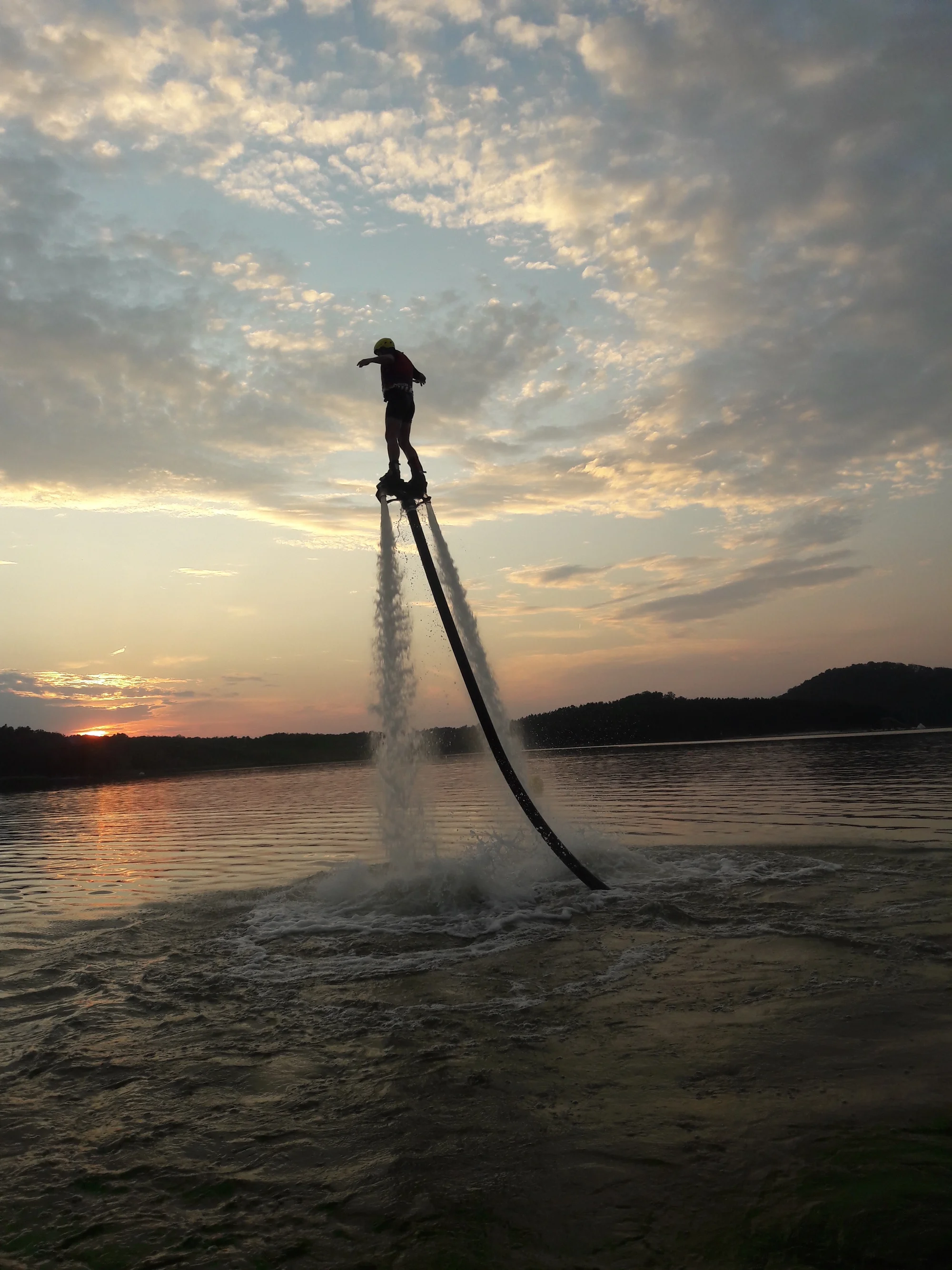 Flyboard: let nad hladinou v Brně, Ostravě, Plzni, Praze nebo České Lípě