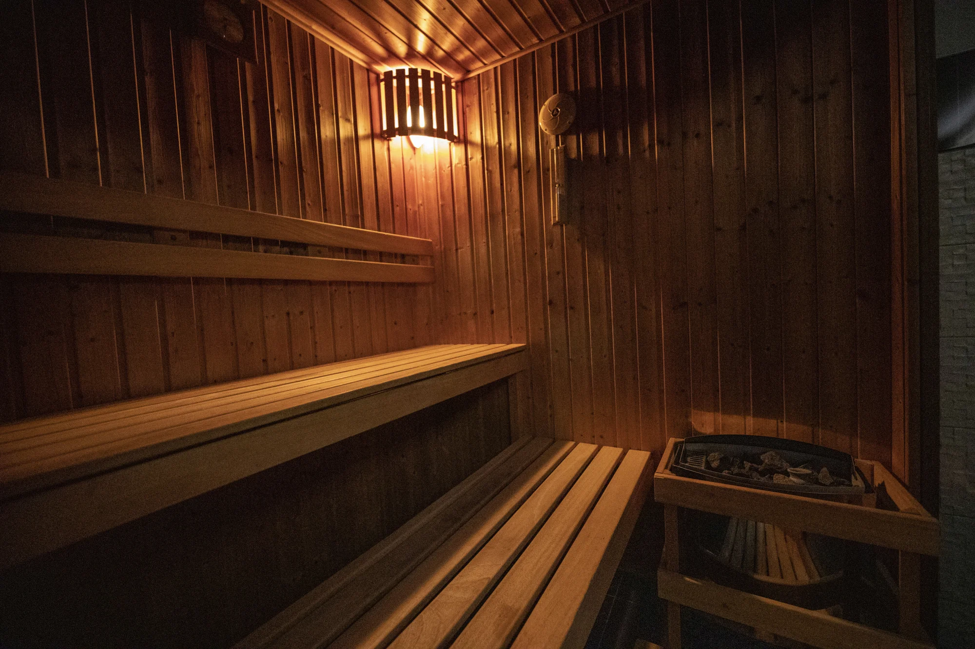 Romantický wellness balíček podle výběru: 90–210 min. privátního relaxu i masáž
