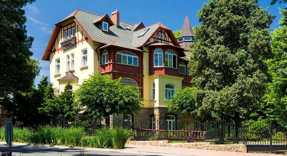 Relax v polských Jizerkách: hotel s polopenzí, neomezený wellness, solná jeskyně