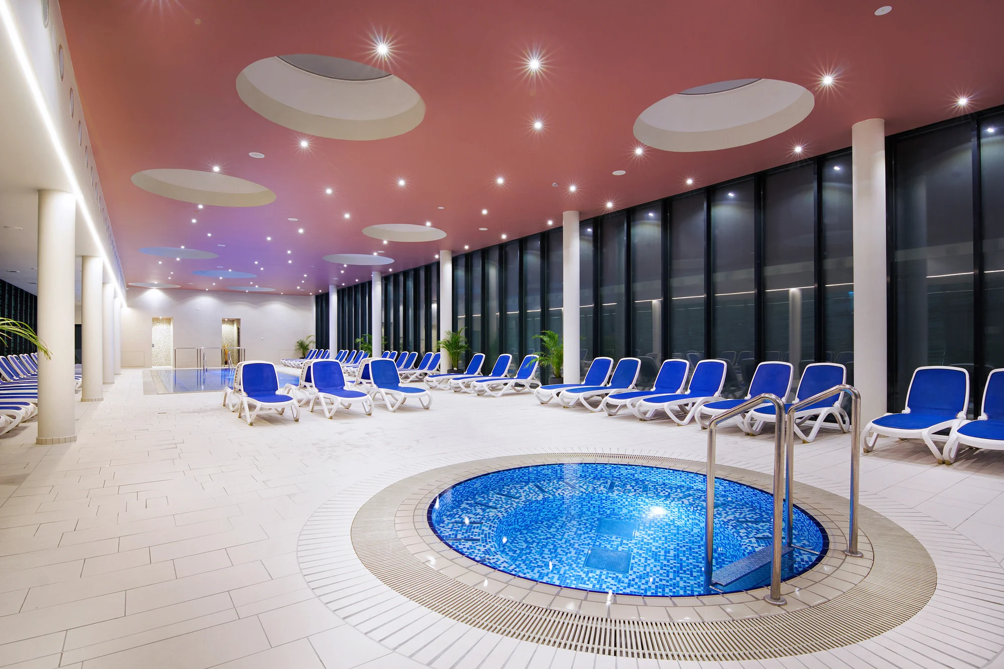 Termály ve Slovinsku: 5* hotel s polopenzí, neomezeně bazénový komplex, vstup do saunového světa