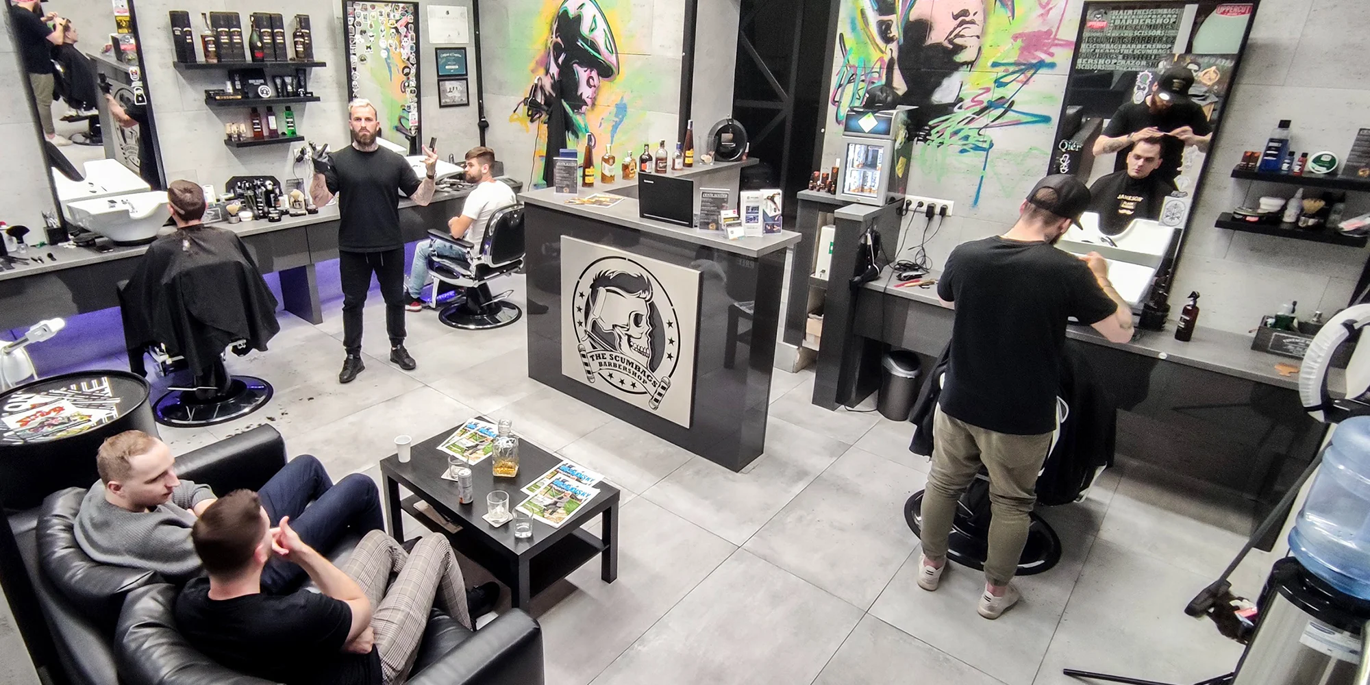 Stříhání vlasů, úprava vousů i full servis v barbershopu od Džestra