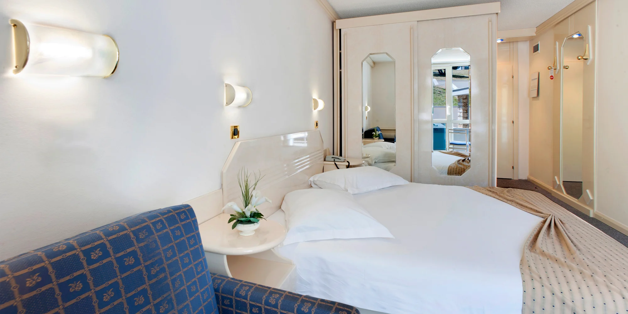 Parádní odpočinek v Chorvatsku: 3* hotel s polopenzí+, bazénem a programem pro děti