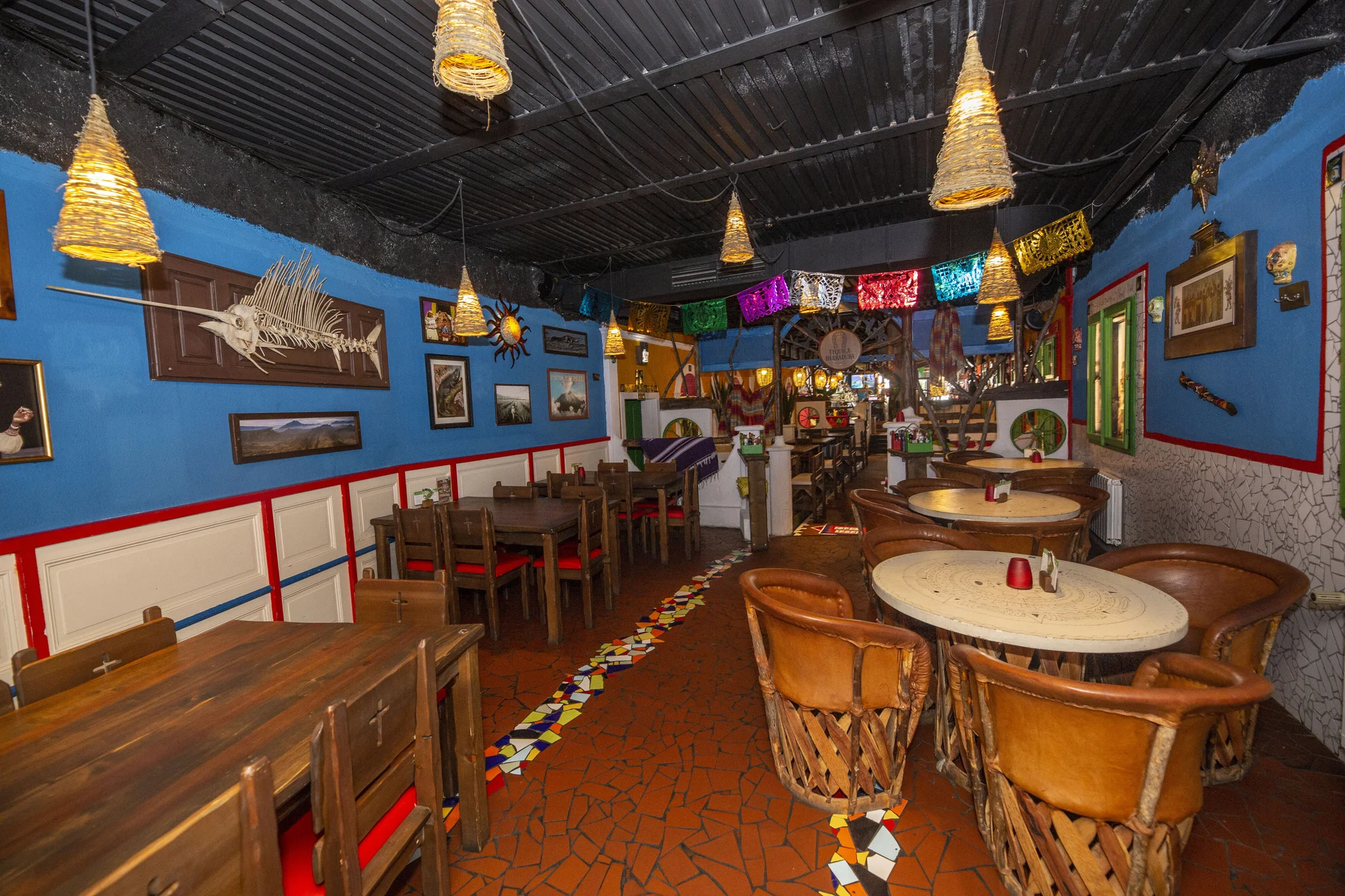 Mexická hostina pro 2 osoby: fazolová polévka, plato plné specialit a dezert