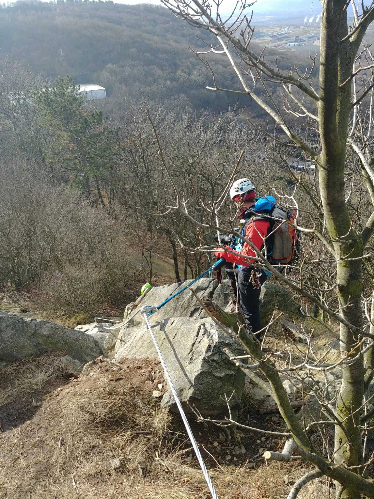 Via Ferrata: lezení po Hněvíně v Mostě i s návštěvou jeskyně