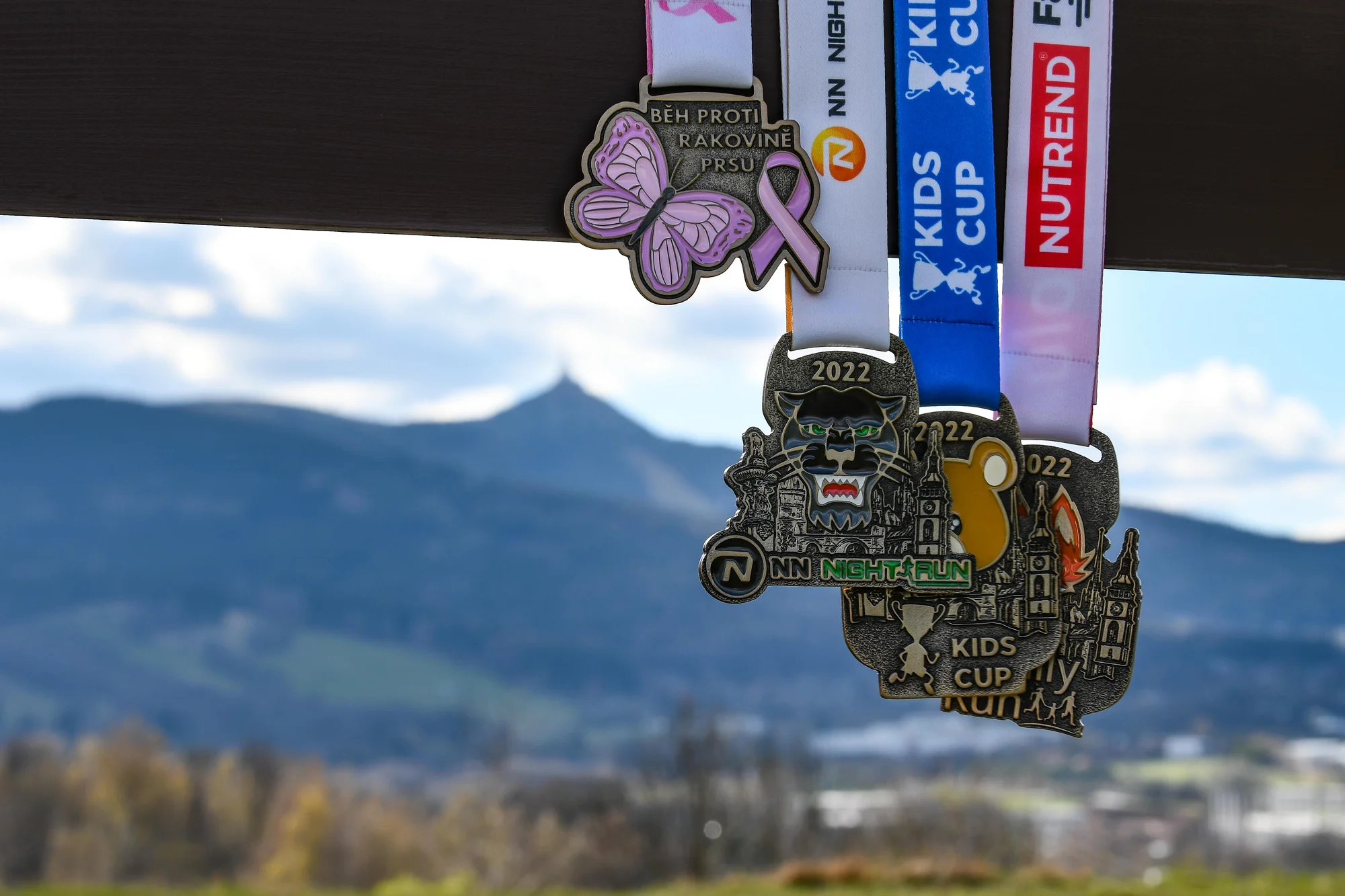 Night Run ve městě dle výběru: startovné na jeden z nej nočních běhů i občerstvení na trase