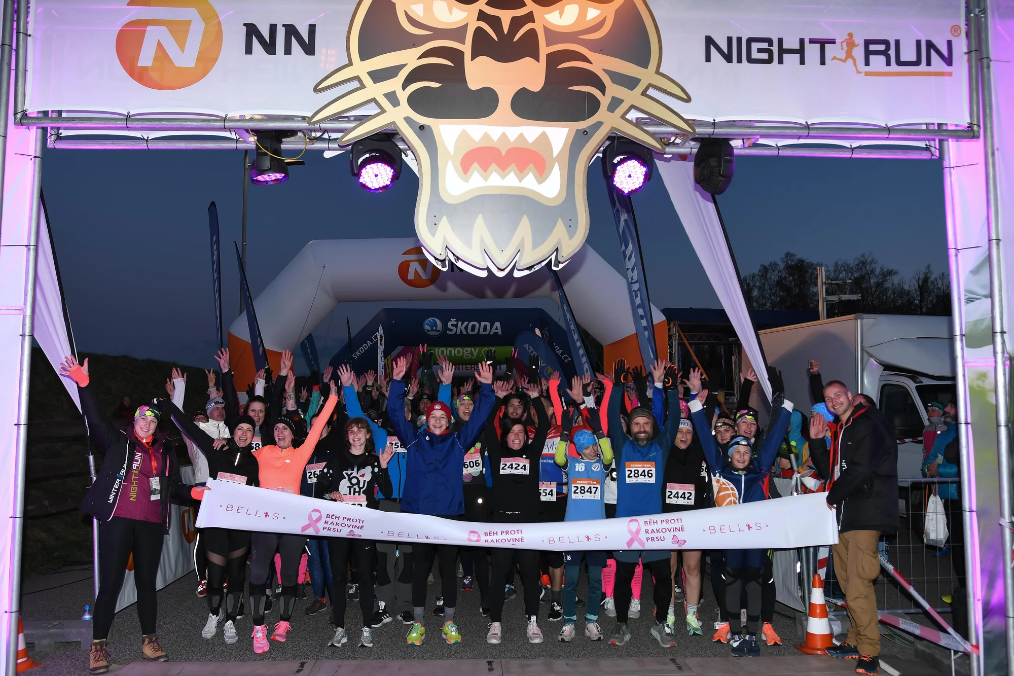 Night Run ve městě dle výběru: startovné na jeden z nej nočních běhů i občerstvení na trase