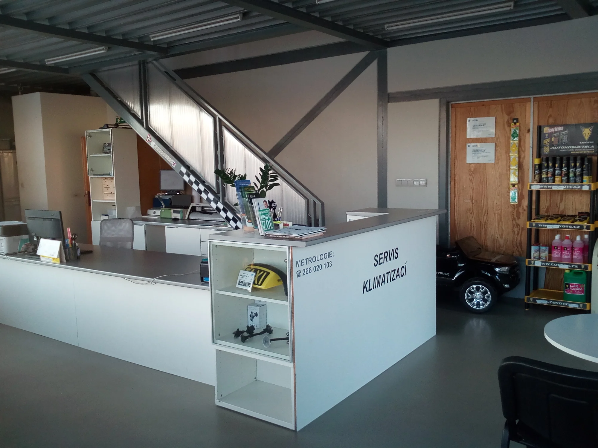 Kontrola, čištění a doplnění klimatizace automobilu