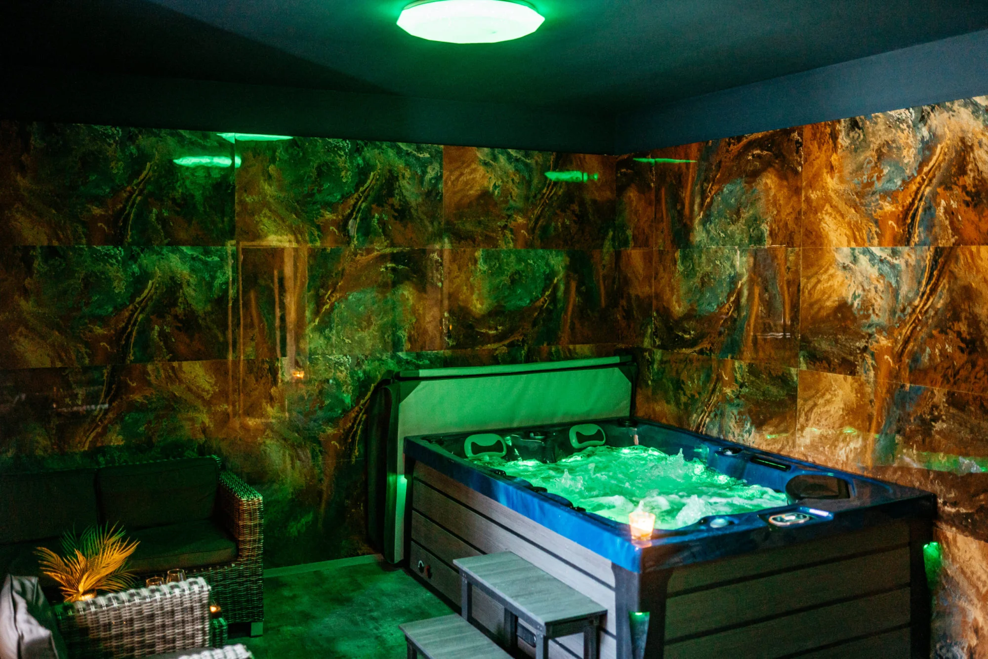 Božský relax pro 2 osoby: 2 hodiny privátního wellness i s lahví sektu