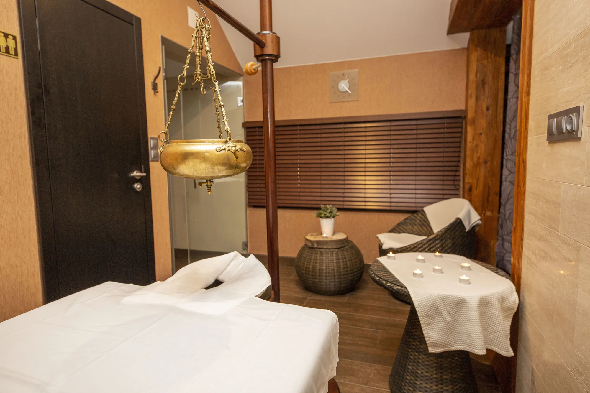 4* Resort Johanka či treehouse na Vysočině: polopenze, vířivka, sauna a dřevěné sudy