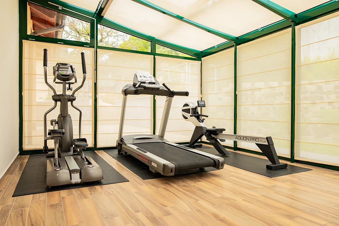 4* Resort Johanka či treehouse na Vysočině: polopenze, vířivka, sauna a dřevěné sudy