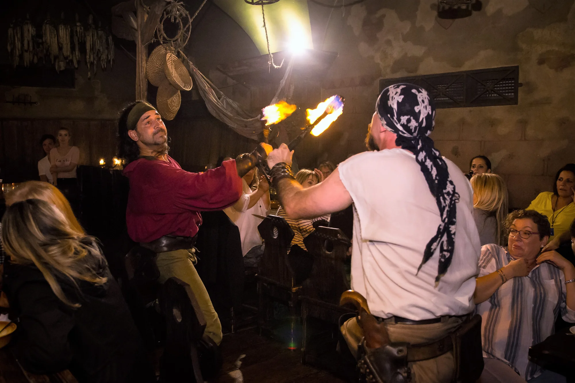 K Pavoukovi na středověké hody: historická show, pětichodové menu a neomezené nápoje