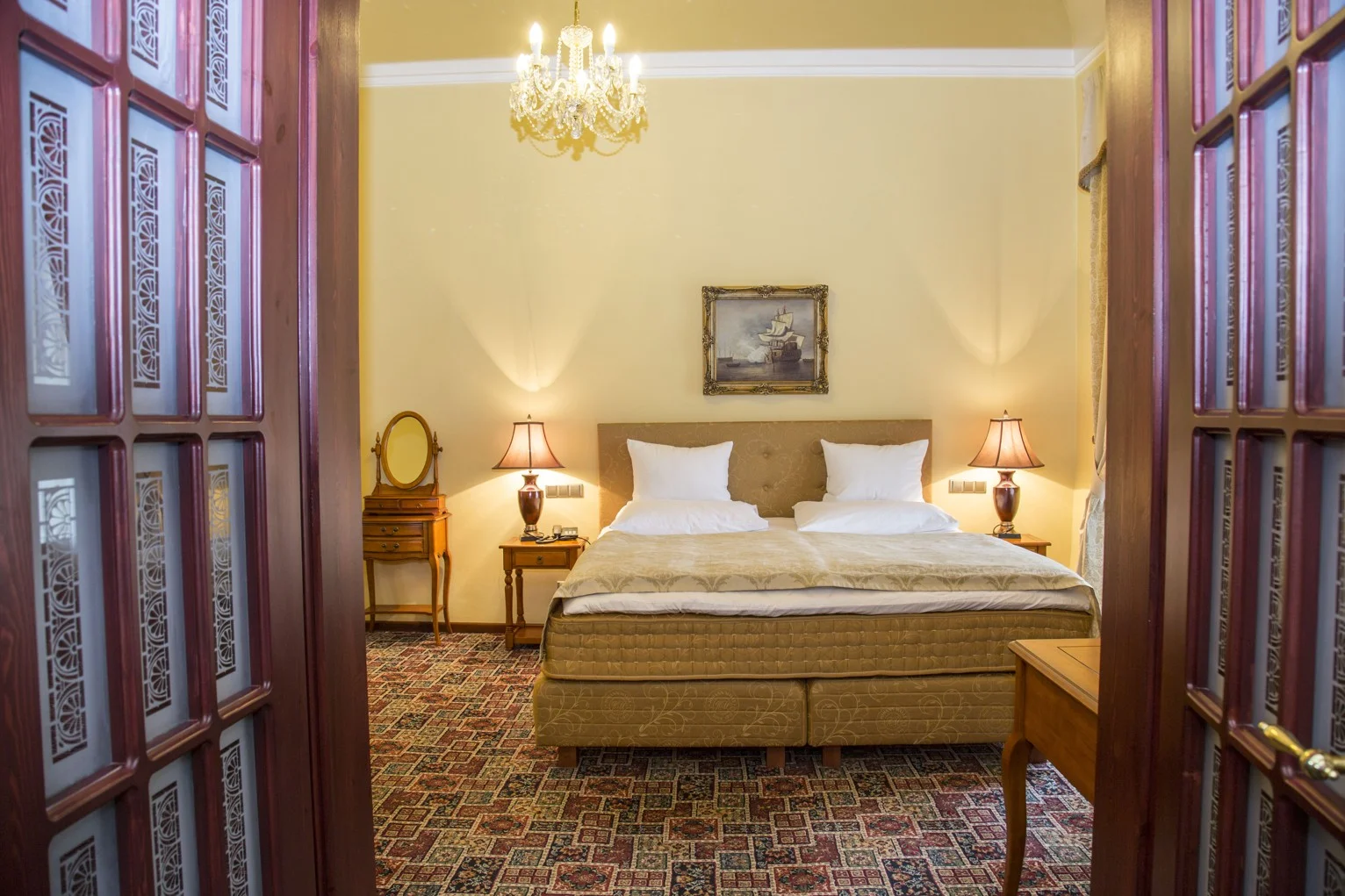 Pohádková romantika v Chateau Zbiroh: večeře v krčmě, wellness a prohlídka zámku