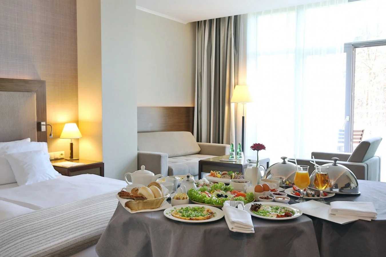 Dovolená u Baltu: 5* hotel se soukromou pláží, polopenze i neomezený vstup do termálního wellness