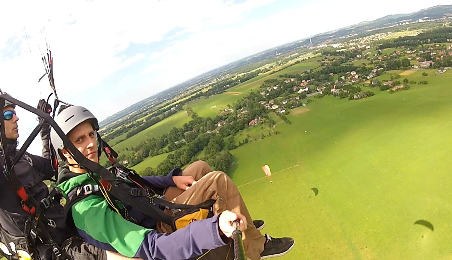 Vyleťte až do oblak: paraglidingový tandemový let na míru s videozáznamem letu