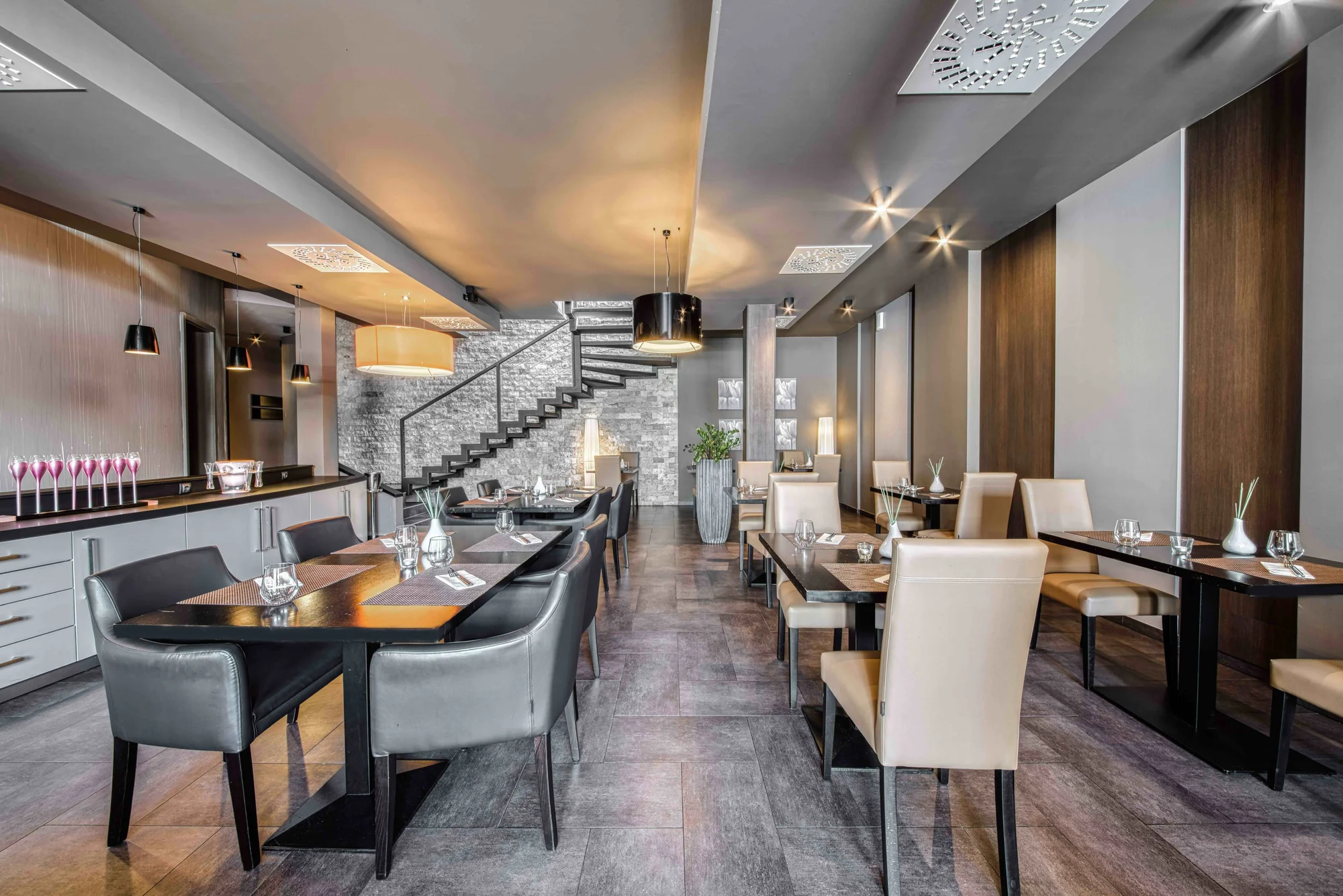 Pětichodové degustační menu se steakem, chobotnicí či jelenem i s možností wellness pro 2 osoby