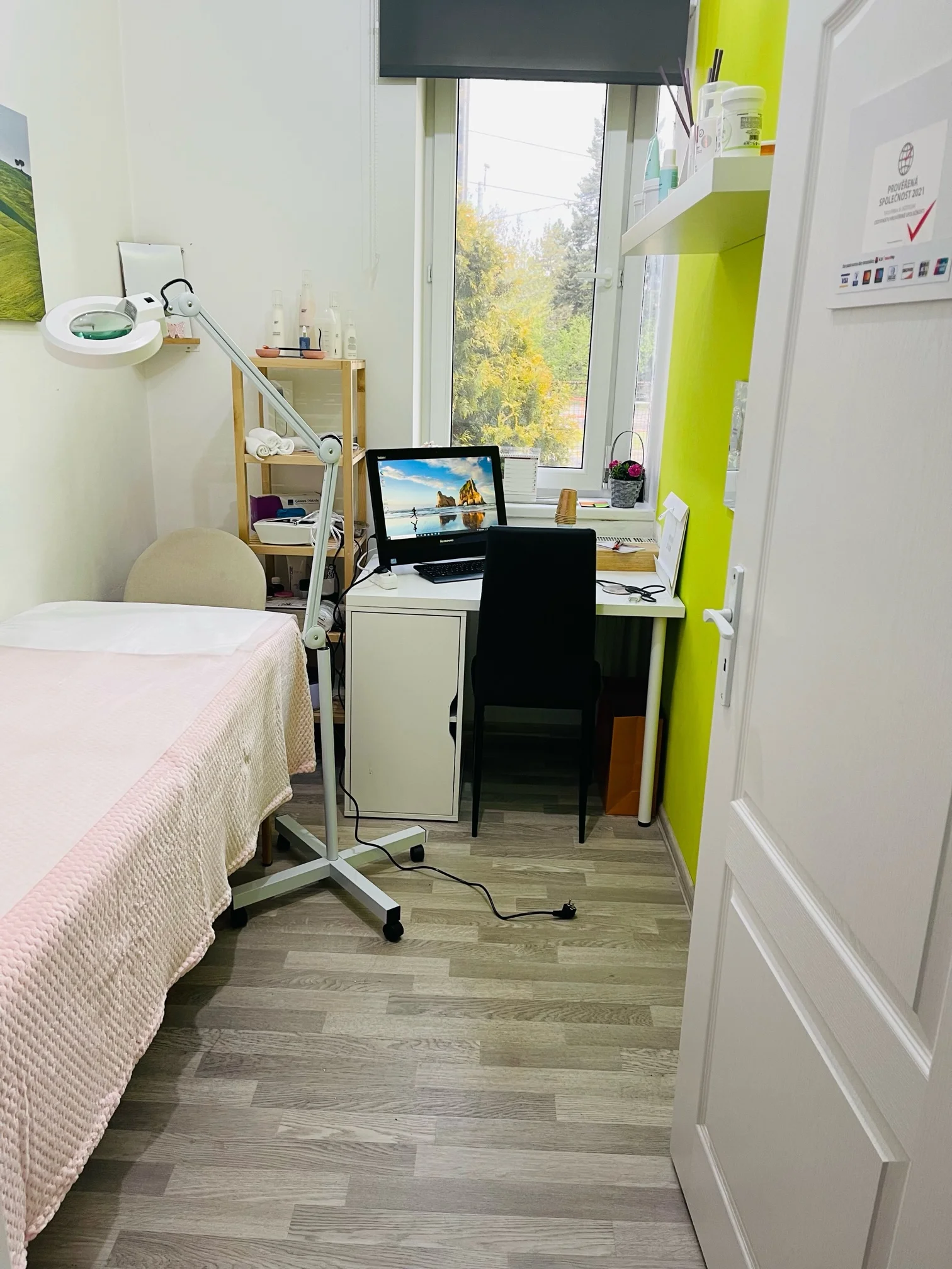 Chemický peeling, diamantová mikrodermabraze i hloubkové čištění