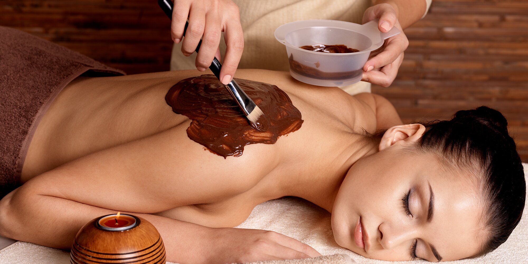 Luxusní čokoládová masáž vč. peelingu a zábalu