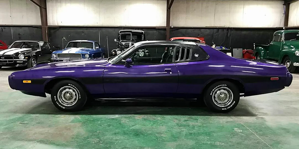 Pronájem legendárních veteránů na 3–48 hod.: Dodge Charger a Buick Riviéra