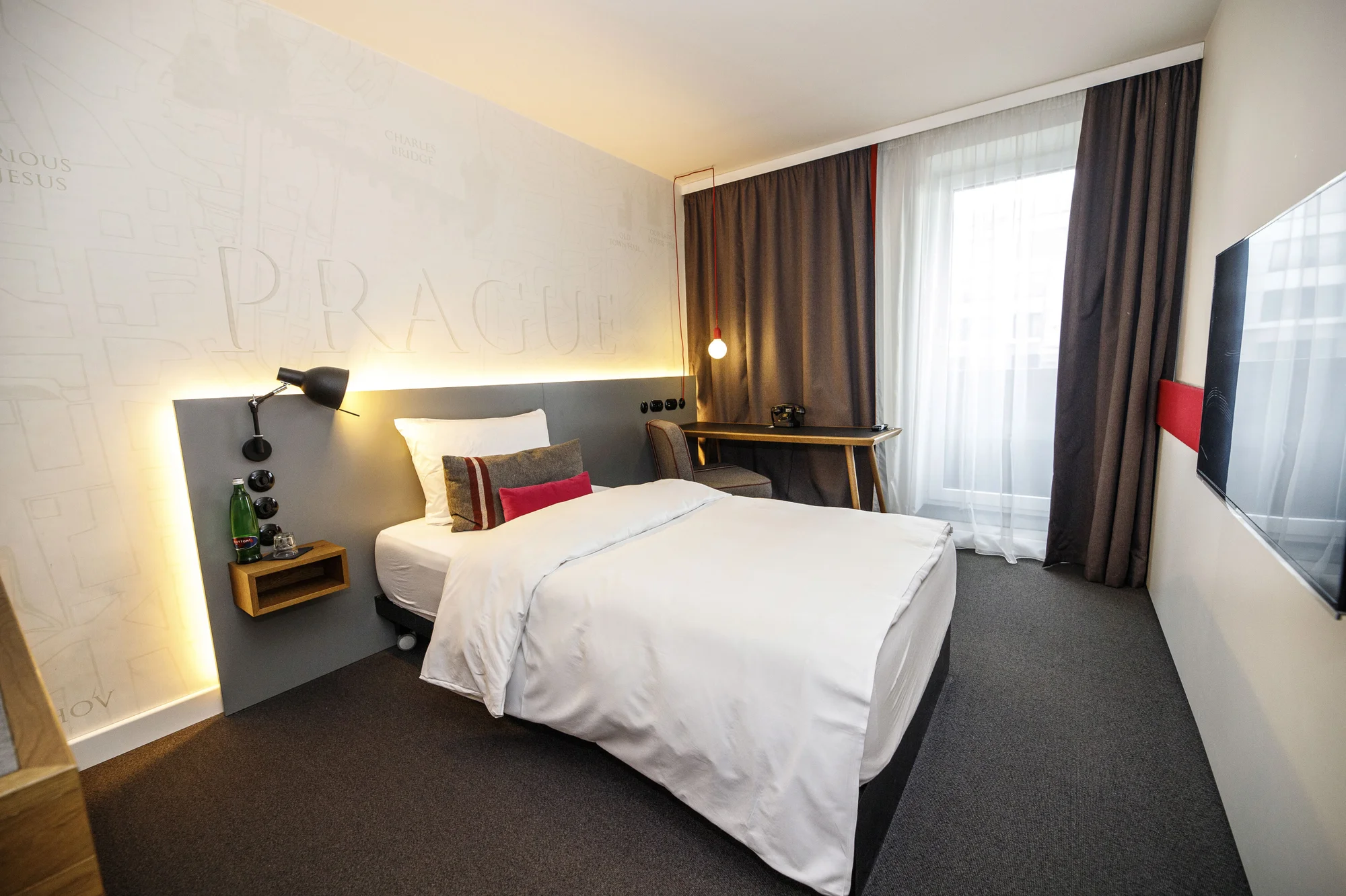 Pobyt v Praze: moderní hotel v Karlíně se snídaní, blízko metra i tramvaje