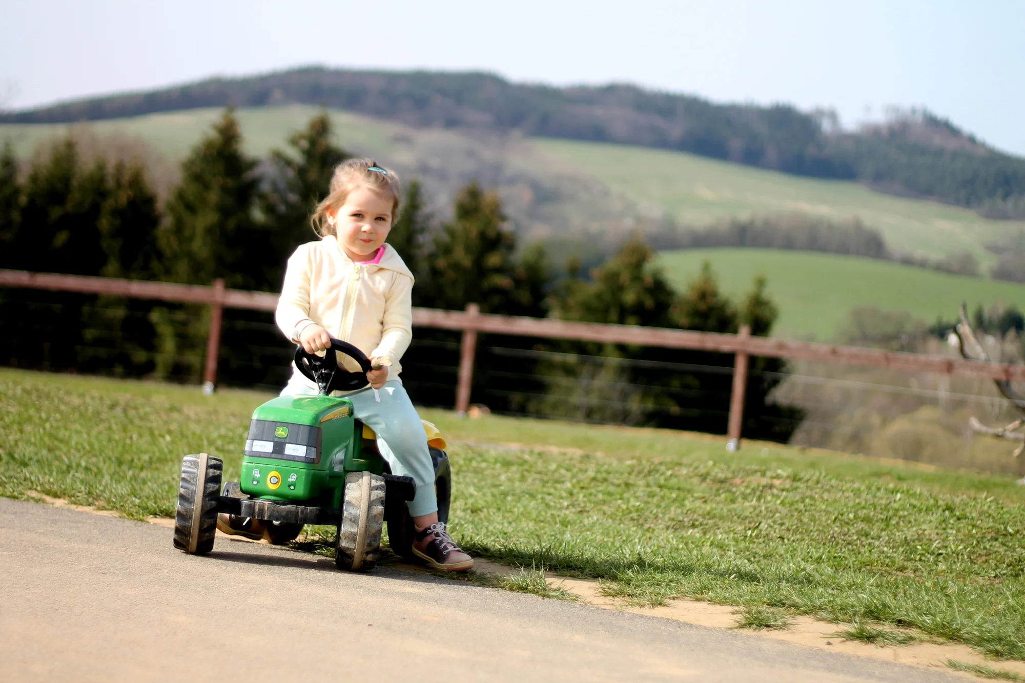 Letní rodinná dovolená: polopenze, animační program i vstup do Farmaparku Soběhrdy