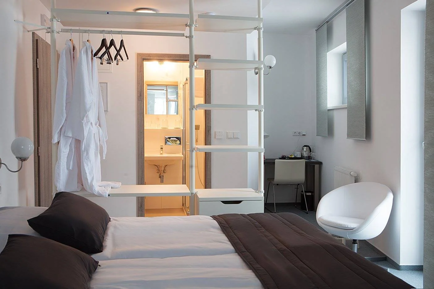 Romantika v podzámčí až na 6 dní: snídaně, možnost romantické večeře i relaxu ve wellness