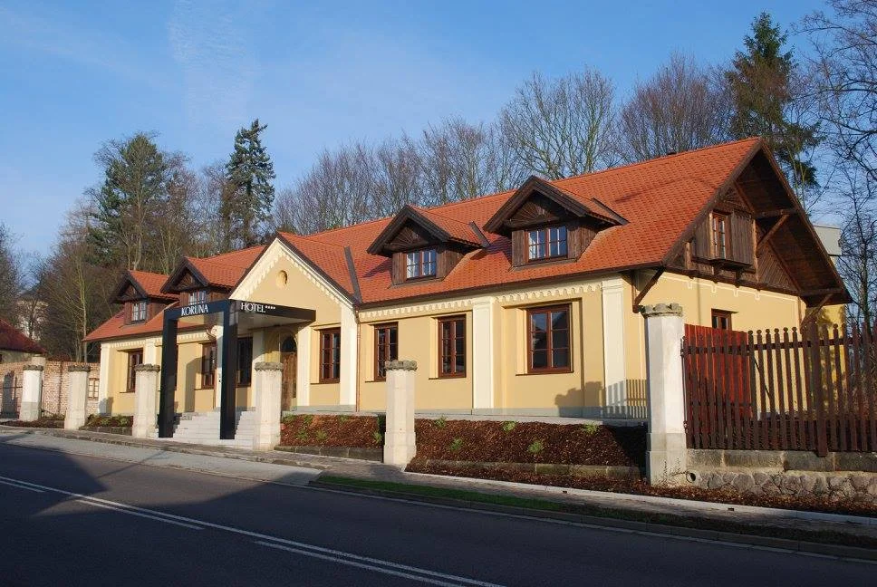 Romantika v podzámčí až na 6 dní: snídaně, možnost romantické večeře i relaxu ve wellness