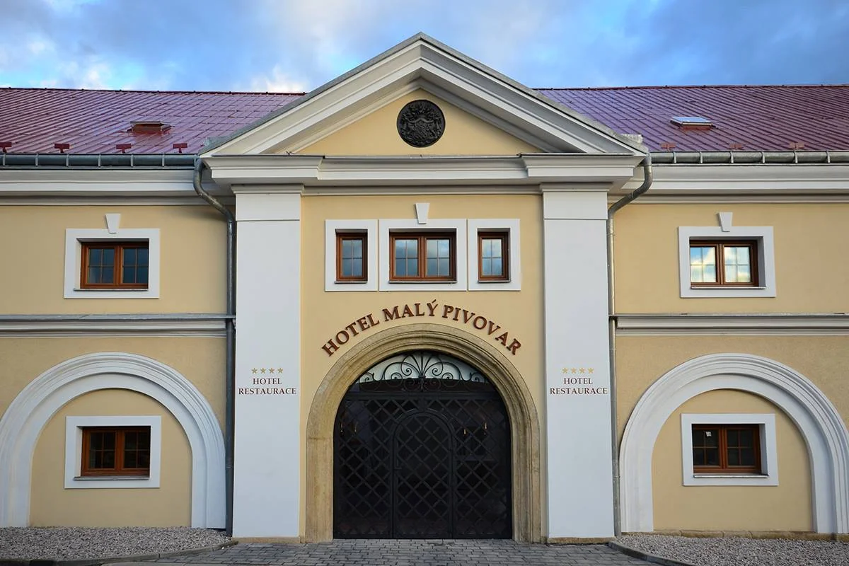 Krásný hotel u pivovaru Klášter: wellness a polopenze s večeřemi při svíčkách