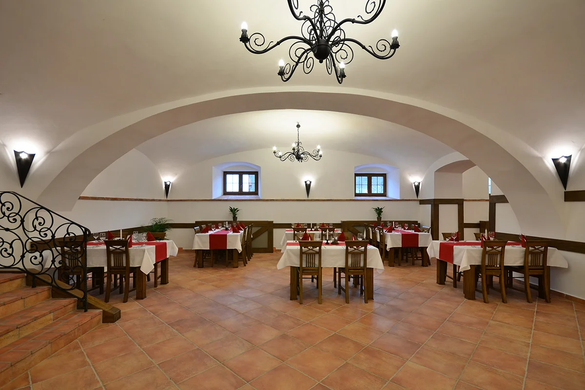 Krásný hotel u pivovaru Klášter: wellness a polopenze s večeřemi při svíčkách