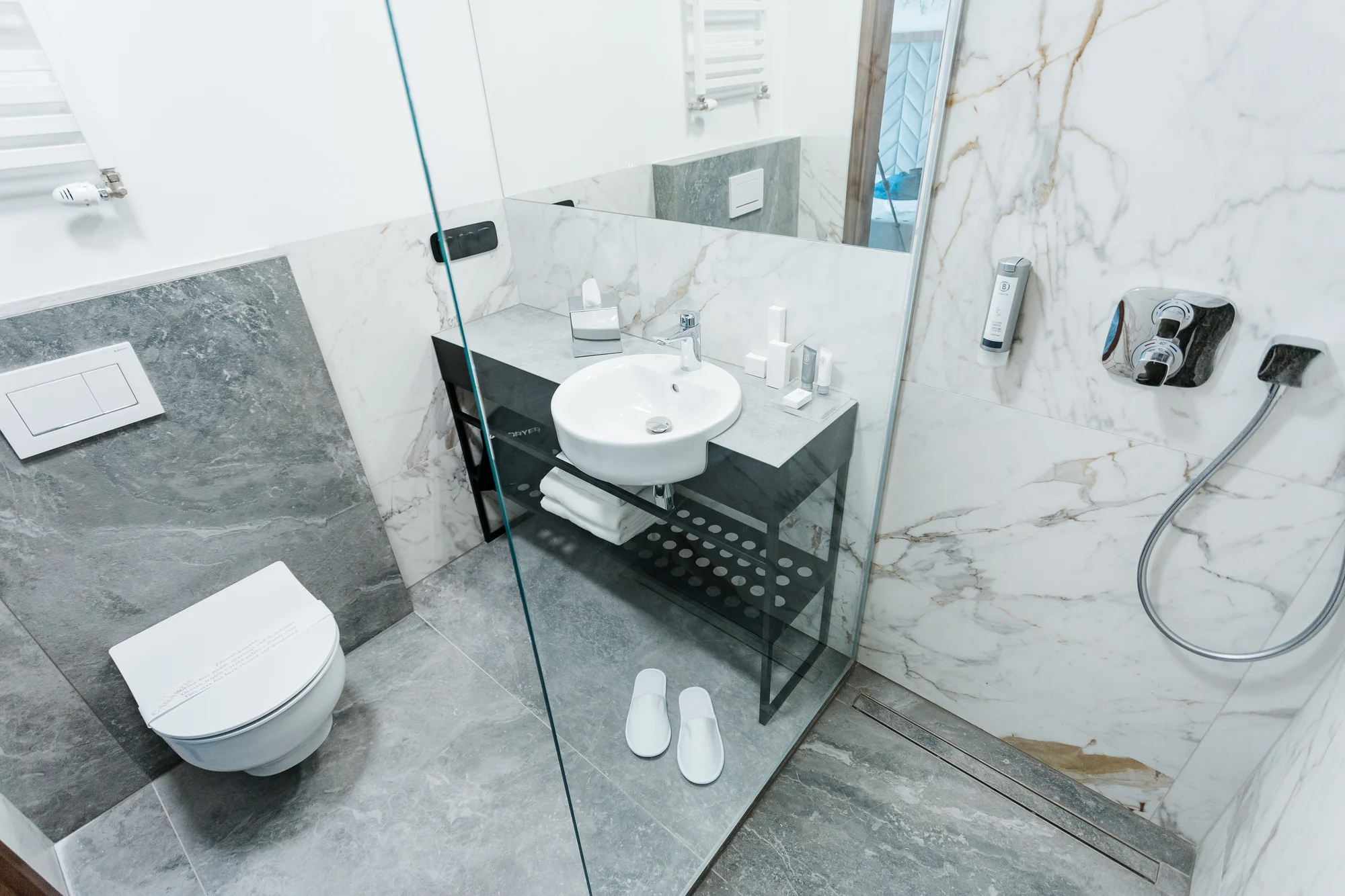Objevujte Krakov: moderní 4* hotel nedaleko centra se snídaní, neomezené saunování