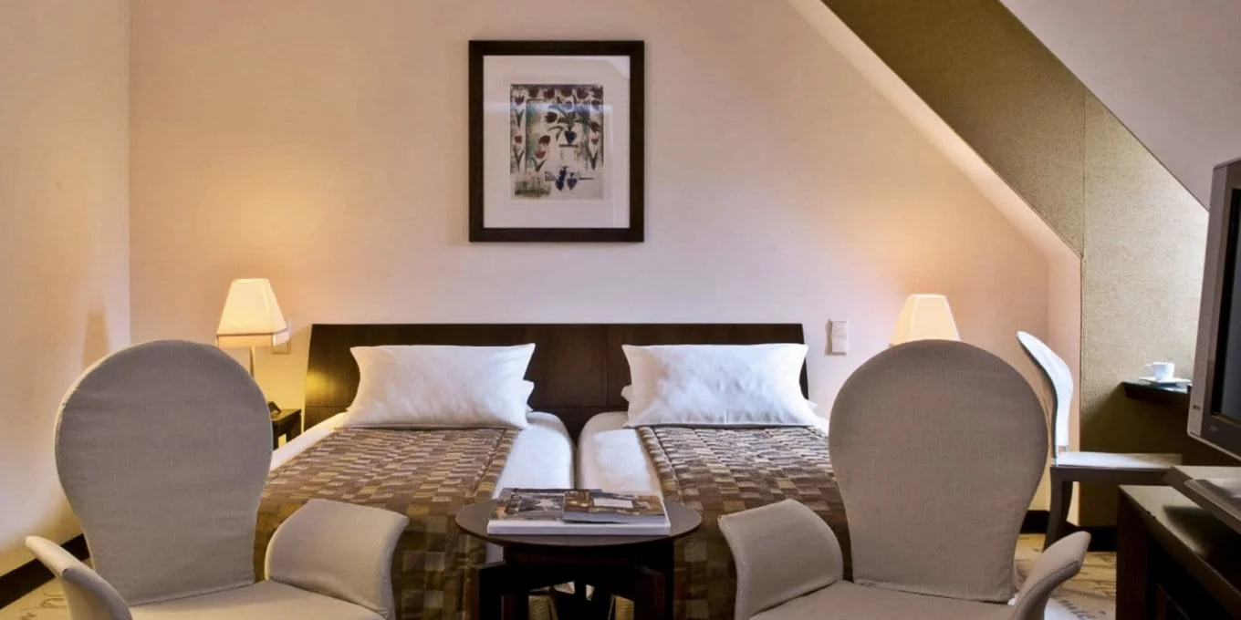 Relax v srdci Varšavy: moderní boutique hotel v bývalém paláci se saunou a bazénem, akce 2 děti zdarma