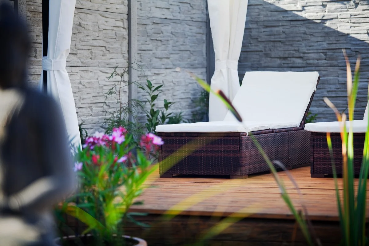 1 či 2 hodiny privátního wellness až pro 10 osob: bazén, finská i solno-bylinková sauna a vířivka
