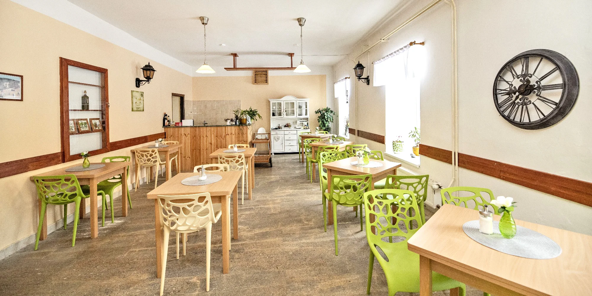Dokonalý odpočinek v Janských Lázních: snídaně, infrasauna přímo na pokoji i wellness balíček