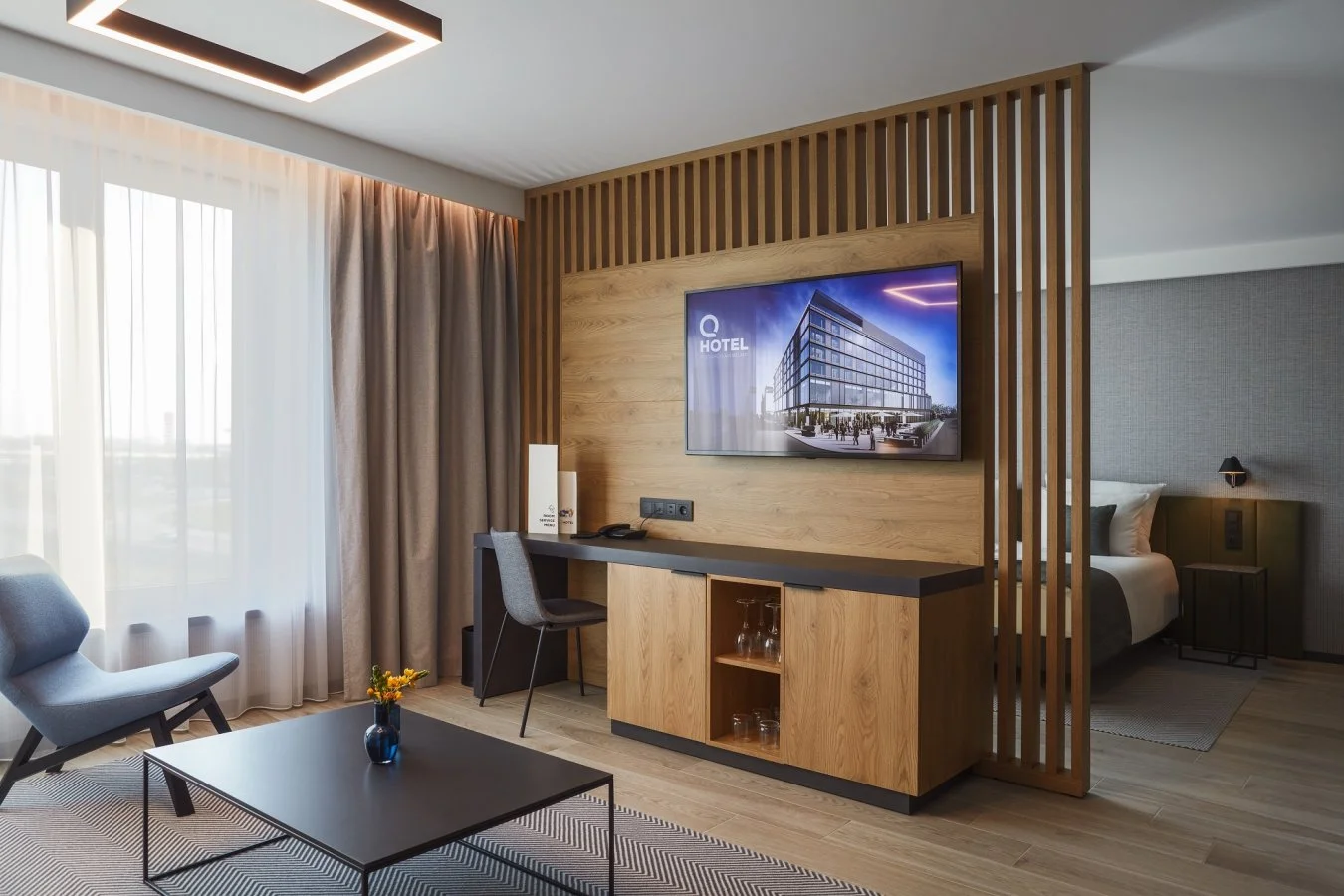 Pobyt v moderním hotelu ve Vratislavi: bufetové snídaně a památky