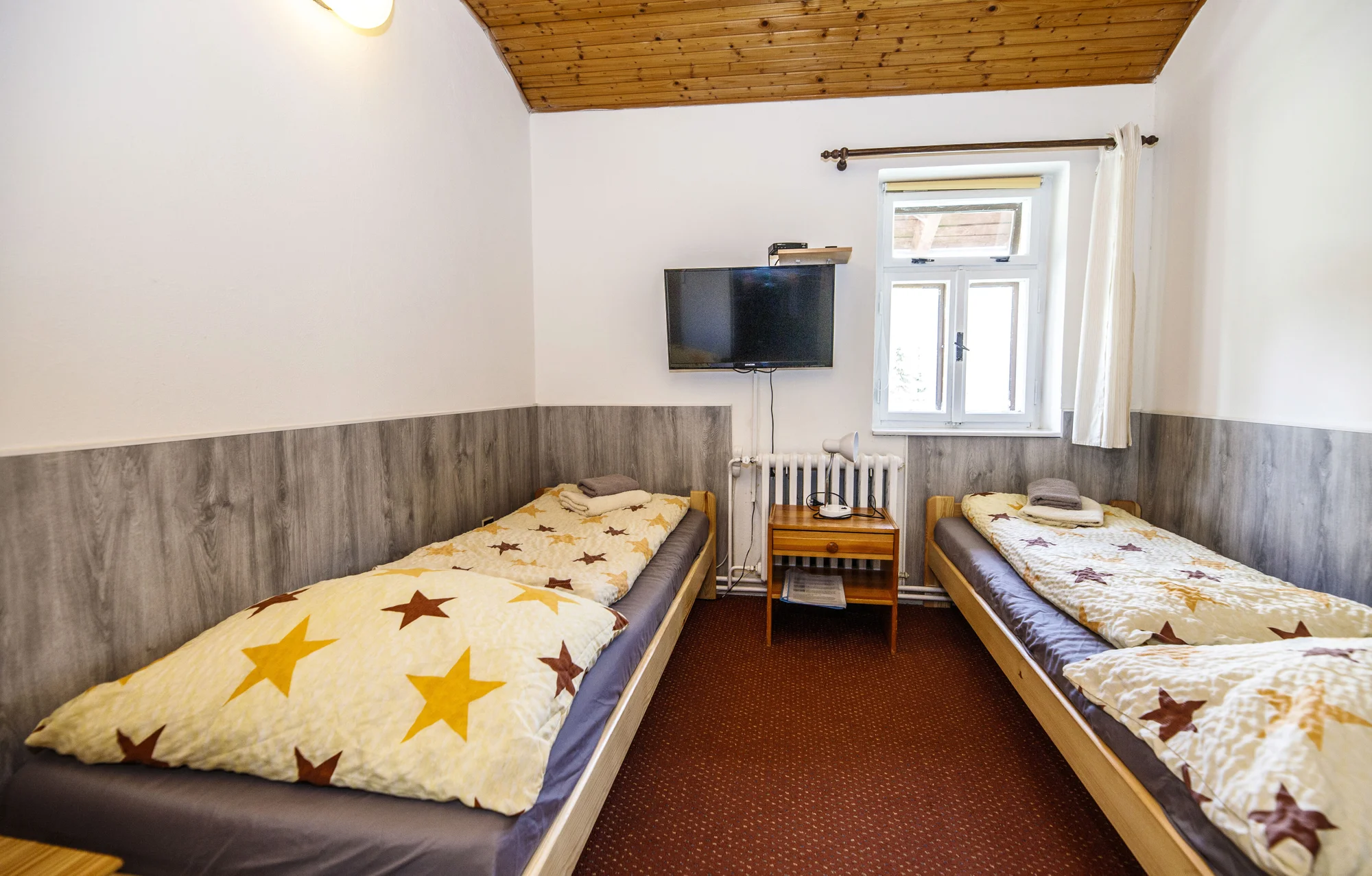 Pobyt na pomezí Jizerek a Krkonoš: snídaně či polopenze, sauna i půjčení elektrokol